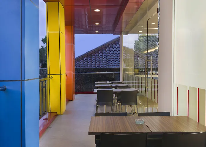 Amaris Hotel Setiabudhi - Bandung