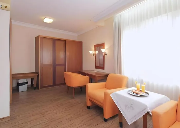 Nalendra Hotel
